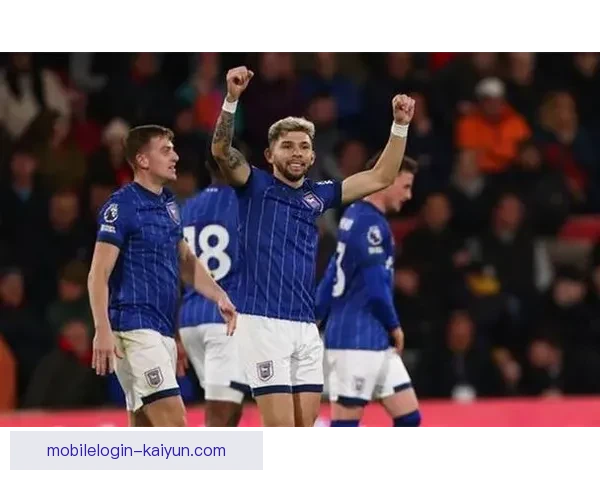 英超赛季中,狼队状态回暖,表现逐渐值得关注 英超赛季中,狼队状态回暖,表现逐渐值得关注